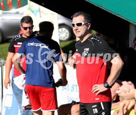 Fussball. 2. Klasse D. St. Paul gegen Maria Rojach. Trainer Manfred Alois Ploesch (St. Paul). St. Paul, am 12.10.2019.
Foto: Kuess
www.qspictures.net

---
pressefotos, pressefotografie, kuess, qs, qspictures, sport, bild, bilder, bilddatenbank