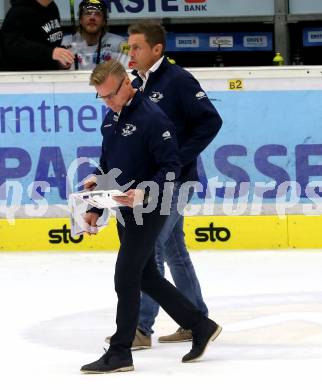 EBEL. Eishockey Bundesliga. EC VSV gegen Dornbirn Bulldogs	.  Co-Trainer Sakari Lindfors, Trainer Jyrki Aho (VSV). Villach, am 20.10.2019.
Foto: Kuess
www.qspictures.net
---
pressefotos, pressefotografie, kuess, qs, qspictures, sport, bild, bilder, bilddatenbank