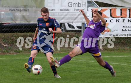 Fussball Unterliga Ost. Woelfnitz gegen SK Austria KLagenfurt. Patrick Leczek,  (Woelfnitz), Aleksandar Dokic (Austria KLagenfurt). Woelfnitz, am 19.10.2019.
Foto: Kuess
www.qspictures.net

---
pressefotos, pressefotografie, kuess, qs, qspictures, sport, bild, bilder, bilddatenbank