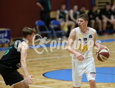 Basketball Zweite Liga 2019/2020. Grunddurchgang 6. Runde. Woerthersee Piraten gegen Deutsch Wagram Alligators. Tevz Ruzic (Piraten), Elias Wlasak (Alligators). Klagenfurt, am 26.10.2019.
Foto: Kuess
www.qspictures.net

---
pressefotos, pressefotografie, kuess, qs, qspictures, sport, bild, bilder, bilddatenbank