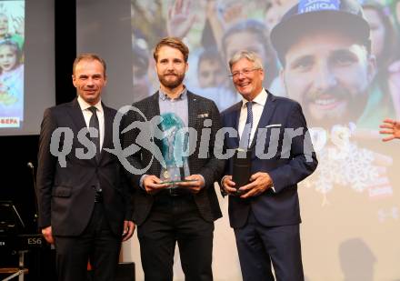 Nacht des Sports. Sportgala. Sportler des Jahres 2019.   Peter Gauper, Sportler des Jahres Marco Schwarz, Landeshauptmann Peter Kaiser. Velden, am 30.10.2019.
Foto: Kuess
www.qspictures.net

---
pressefotos, pressefotografie, kuess, qs, qspictures, sport, bild, bilder, bilddatenbank