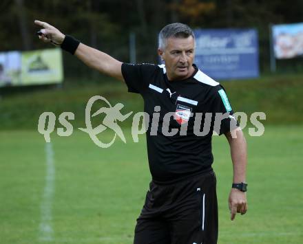 Fussball 1. KLasse A. Penk gegen Oberres Moelltal.  Schiedsrichter Sead Kulovic. Penk, am 26.10.2019.
Foto: Kuess
www.qspictures.net

---
pressefotos, pressefotografie, kuess, qs, qspictures, sport, bild, bilder, bilddatenbank