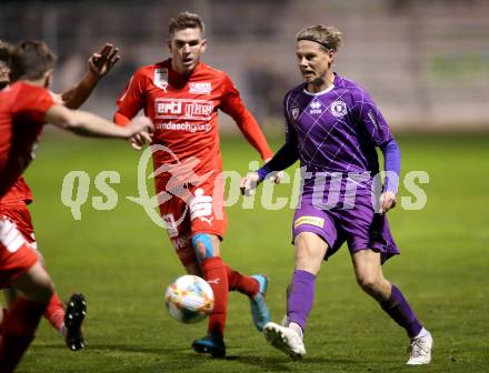 Fussball 2. Liga. SK Austria Klagenfurt gegen  SKU Amstetten. Patrick Greil,  (Austria Klagenfurt), Michael Drga (Amstetten). Klagenfurt, am 1.11.2019.
Foto: Kuess
www.qspictures.net
---
pressefotos, pressefotografie, kuess, qs, qspictures, sport, bild, bilder, bilddatenbank