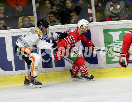 EBEL. Eishockey Bundesliga. KAC gegen	Dornbirn Bulldogs. Kreuzer Philipp (KAC), Schnetzer Ramon (Dornbirn). Klagenfurt, am 1.11.2019.
Foto: Kuess
www.qspictures.net

---
pressefotos, pressefotografie, kuess, qs, qspictures, sport, bild, bilder, bilddatenbank