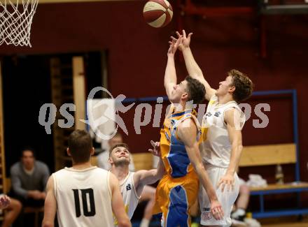 Basketball Zweite Liga 2019/2020. Grunddurchgang 8. Runde. Woerthersee Piraten gegen BBU Salzburg. Lukas Simoner,  (Piraten),  Thomas Buchegger (Salzburg). Klagenfurt, am 3.11.2019.
Foto: Kuess
www.qspictures.net

---
pressefotos, pressefotografie, kuess, qs, qspictures, sport, bild, bilder, bilddatenbank