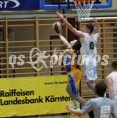 Basketball Zweite Liga 2019/2020. Grunddurchgang 8. Runde. Woerthersee Piraten gegen BBU Salzburg. Tevz Ruzic,  (Piraten), Lukas Buchegger (Salzburg). Klagenfurt, am 3.11.2019.
Foto: Kuess
www.qspictures.net

---
pressefotos, pressefotografie, kuess, qs, qspictures, sport, bild, bilder, bilddatenbank