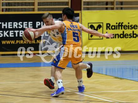 Basketball Zweite Liga 2019/2020. Grunddurchgang 8. Runde. Woerthersee Piraten gegen BBU Salzburg. Ziga Erculj,  (Piraten), Kazuhiko Yokoyama (Salzburg). Klagenfurt, am 3.11.2019.
Foto: Kuess
www.qspictures.net

---
pressefotos, pressefotografie, kuess, qs, qspictures, sport, bild, bilder, bilddatenbank