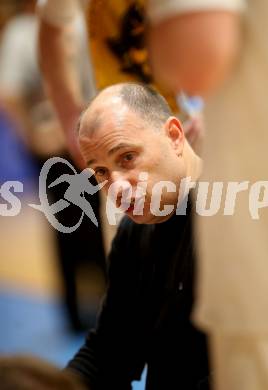 Basketball Zweite Liga 2019/2020. Grunddurchgang 8. Runde. Woerthersee Piraten gegen BBU Salzburg. Trainer Goran Jovanovic (Piraten). Klagenfurt, am 3.11.2019.
Foto: Kuess
www.qspictures.net

---
pressefotos, pressefotografie, kuess, qs, qspictures, sport, bild, bilder, bilddatenbank