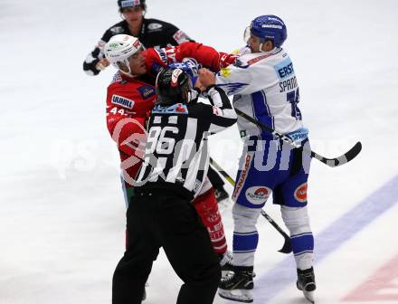EBEL. Eishockey Bundesliga. EC VSV gegen KAC. Spannring Patrick (VSV),  Comrie Adam (KAC). Villach, am 3.11.2019.
Foto: Kuess
www.qspictures.net
---
pressefotos, pressefotografie, kuess, qs, qspictures, sport, bild, bilder, bilddatenbank
