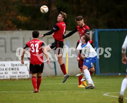 Fussball Kaerntner Liga. Treibach gegen St. Jakob/Ros. .  Fabian Christian Gangl (Treibach),  Florian Schaller, Wolfgang Michael Sereinig (St. Jakob). Treibach, am 9.11.2019.
Foto: Kuess
www.qspictures.net
---
pressefotos, pressefotografie, kuess, qs, qspictures, sport, bild, bilder, bilddatenbank