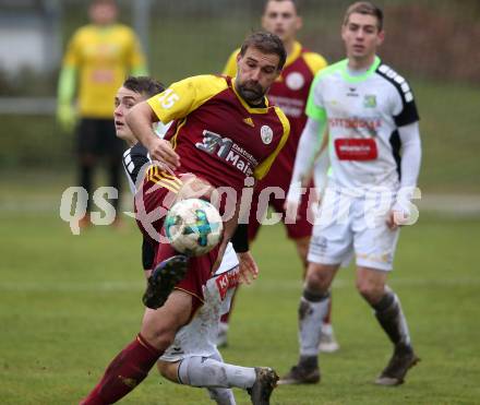 Fussball Unterliga West. Radenthein gegen Lienz.  Mario Steiner (Radenthein). Radenthein, am 2.11.2019.
Foto: Kuess
www.qspictures.net

---
pressefotos, pressefotografie, kuess, qs, qspictures, sport, bild, bilder, bilddatenbank