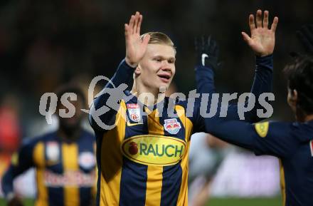 Fussball Bundesliga. RZ Pellets WAC gegen FC Red Bull Salzburg.  Torjubel Erling Braut Haland   (Salzburg). Wolfsberg, am 10.11.2019.
Foto: Kuess
www.qspictures.net

---
pressefotos, pressefotografie, kuess, qs, qspictures, sport, bild, bilder, bilddatenbank