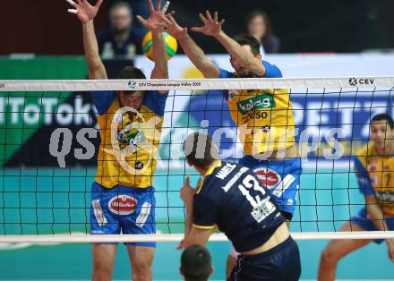 Volleyball. CEV Champions League Volley 2020 Men. SK Zadruga Aich/Dob gegen HAOK Mladost Zageb. Michal Hruska, Maximilian Landfahrer (Aich/Dob). Klagenfurt, am 13.11.2019.
Foto: Kuess
www.qspictures.net
Foto: Kuess
---
pressefotos, pressefotografie, kuess, qs, qspictures, sport, bild, bilder, bilddatenbank