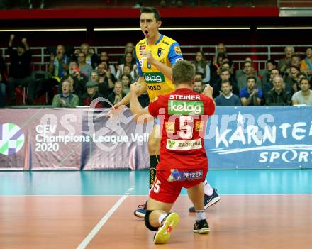 Volleyball. CEV Champions League Volley 2020 Men. SK Zadruga Aich/Dob gegen HAOK Mladost Zageb. Jubel Filip Palgut, Manuel Steiner (Aich/Dob). Klagenfurt, am 13.11.2019.
Foto: Kuess
www.qspictures.net
Foto: Kuess
---
pressefotos, pressefotografie, kuess, qs, qspictures, sport, bild, bilder, bilddatenbank