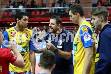 Volleyball. CEV Champions League Volley 2020 Men. SK Zadruga Aich/Dob gegen HAOK Mladost Zageb. Trainer Matjaz Hafner (Aich/Dob). Klagenfurt, am 13.11.2019.
Foto: Kuess
www.qspictures.net
Foto: Kuess
---
pressefotos, pressefotografie, kuess, qs, qspictures, sport, bild, bilder, bilddatenbank