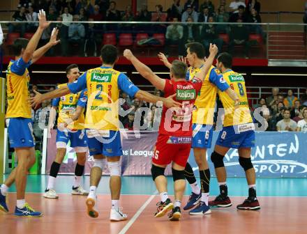 Volleyball. CEV Champions League Volley 2020 Men. SK Zadruga Aich/Dob gegen HAOK Mladost Zageb. Jubel (Aich/Dob). Klagenfurt, am 13.11.2019.
Foto: Kuess
www.qspictures.net
Foto: Kuess
---
pressefotos, pressefotografie, kuess, qs, qspictures, sport, bild, bilder, bilddatenbank