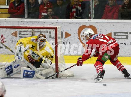 EBEL. Eishockey Bundesliga. KAC gegen	Vienna Capitals. Manuel Ganahl, (KAC), Ryan Zapolski  (Vienna Capitals). Klagenfurt, am 15.11.2019.
Foto: Kuess
www.qspictures.net

---
pressefotos, pressefotografie, kuess, qs, qspictures, sport, bild, bilder, bilddatenbank
