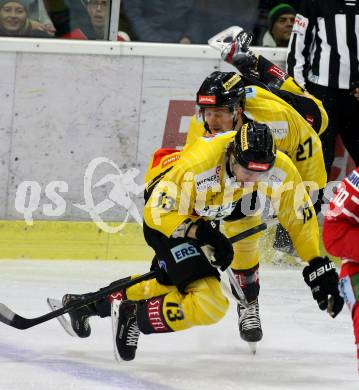 EBEL. Eishockey Bundesliga. KAC gegen	Vienna Capitals.  Sondre Olden, Ty Loney (Vienna Capitals). Klagenfurt, am 15.11.2019.
Foto: Kuess
www.qspictures.net

---
pressefotos, pressefotografie, kuess, qs, qspictures, sport, bild, bilder, bilddatenbank