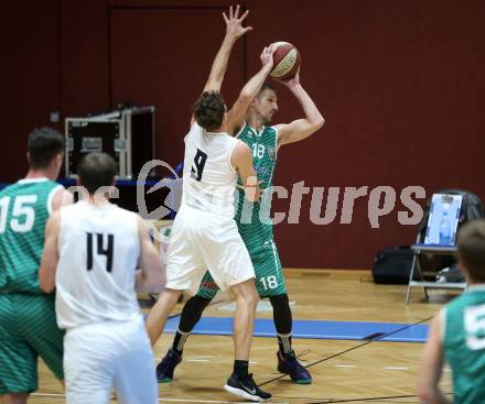 Basketball Zweite Liga 2019/2020. Grunddurchgang 8. Runde. Woerthersee Piraten gegen KOS Celovec. Simon Finzgar (Piraten), Ales Primc (KOS Celovec). Klagenfurt, am 16.11.2019.
Foto: Kuess
www.qspictures.net

---
pressefotos, pressefotografie, kuess, qs, qspictures, sport, bild, bilder, bilddatenbank