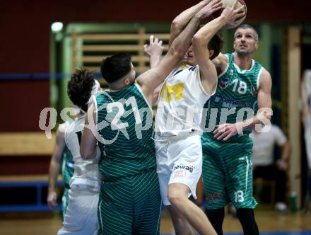 Basketball Zweite Liga 2019/2020. Grunddurchgang 8. Runde. Woerthersee Piraten gegen KOS Celovec.  	Lukas Simoner (Piraten), Marin Sliskovic (KOS Celovec). Klagenfurt, am 16.11.2019.
Foto: Kuess
www.qspictures.net

---
pressefotos, pressefotografie, kuess, qs, qspictures, sport, bild, bilder, bilddatenbank