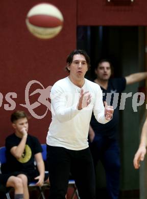 Basketball Zweite Liga 2019/2020. Grunddurchgang 11. Runde. Woerthersee Piraten gegen Mattersburg Rocks.  Co-Trainer Andreas Kuttnig (Piraten). Klagenfurt, am 23.11.2019.
Foto: Kuess
www.qspictures.net

---
pressefotos, pressefotografie, kuess, qs, qspictures, sport, bild, bilder, bilddatenbank