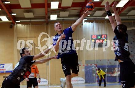HLA. Handball Bundesliga. SC Kelag Ferlach gegen Sparkasse Schwaz Handball Tirol. Rok Golcar (Ferlach), Petar Medic, Balthasar Huber  (Schwaz). Ferlach, am 23.11.2019.
Foto: Kuess
www.qspictures.net

---
pressefotos, pressefotografie, kuess, qs, qspictures, sport, bild, bilder, bilddatenbank