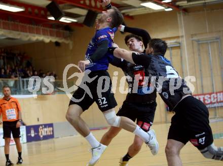 HLA. Handball Bundesliga. SC Kelag Ferlach gegen Sparkasse Schwaz Handball Tirol. Matic Kotar (Ferlach), Michael Miskovez, Balthasar Huber (Schwaz). Ferlach, am 23.11.2019.
Foto: Kuess
www.qspictures.net

---
pressefotos, pressefotografie, kuess, qs, qspictures, sport, bild, bilder, bilddatenbank