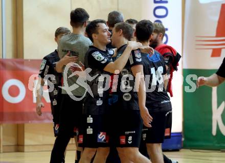 HLA. Handball Bundesliga. SC Kelag Ferlach gegen Sparkasse Schwaz Handball Tirol.  Jubel Schwaz Ferlach, am 23.11.2019.
Foto: Kuess
www.qspictures.net

---
pressefotos, pressefotografie, kuess, qs, qspictures, sport, bild, bilder, bilddatenbank