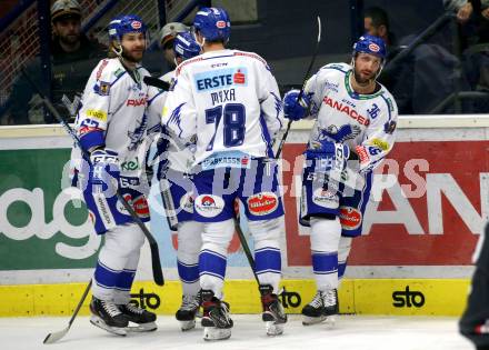 EBEL. Eishockey Bundesliga. EC VSV gegen HC TWK Innsbruck.  Torjubel Jerry Pollastrone,  Stefan Bacher, Felix Maxa (VSV). Villach, am 3.12.2019.
Foto: Kuess
www.qspictures.net
---
pressefotos, pressefotografie, kuess, qs, qspictures, sport, bild, bilder, bilddatenbank