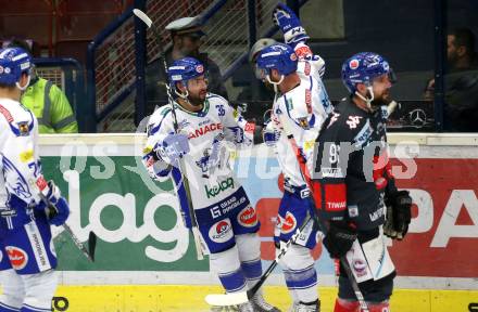 EBEL. Eishockey Bundesliga. EC VSV gegen HC TWK Innsbruck.   Torjubel Jerry Pollastrone, Markus Schlacher (VSV). Villach, am 3.12.2019.
Foto: Kuess
www.qspictures.net
---
pressefotos, pressefotografie, kuess, qs, qspictures, sport, bild, bilder, bilddatenbank