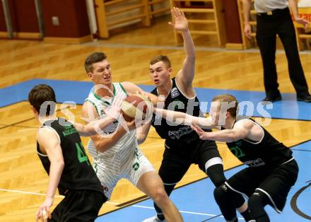 Basketball Zweite Liga 2019/2020. Grunddurchgang 13. Runde. KOS Celovec gegen  Deutsch Wagram Alligators. Andi Smrtnik (KOS Celovec), Martin Wustinger, Jan Kvasnicka, Maximilian Pelz (Deutsch Wagram). Klagenfurt, am 7.12.2019.
Foto: Kuess
www.qspictures.net

---
pressefotos, pressefotografie, kuess, qs, qspictures, sport, bild, bilder, bilddatenbank