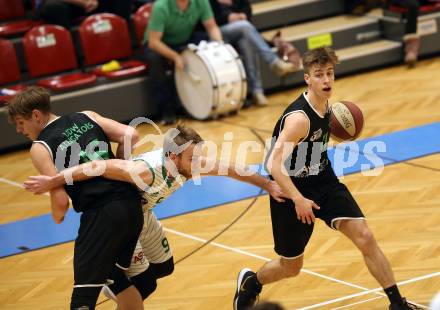Basketball Zweite Liga 2019/2020. Grunddurchgang 13. Runde. KOS Celovec gegen  Deutsch Wagram Alligators. Tim Huber (KOS Celovec), Elias Wlasak, Simon Marek (Deutsch Wagram). Klagenfurt, am 7.12.2019.
Foto: Kuess
www.qspictures.net

---
pressefotos, pressefotografie, kuess, qs, qspictures, sport, bild, bilder, bilddatenbank