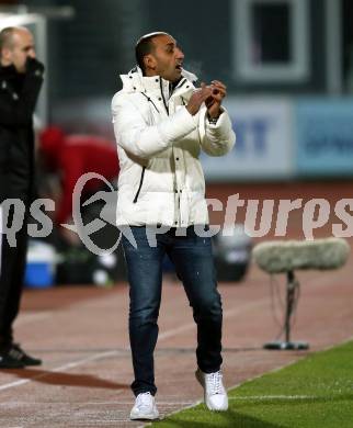 Fussball Bundesliga. RZ Pellets WAC gegen LASK. Trainer Mohamed Sahli (WAC). Wolfsberg, am 7.12.2019.
Foto: Kuess
www.qspictures.net

---
pressefotos, pressefotografie, kuess, qs, qspictures, sport, bild, bilder, bilddatenbank