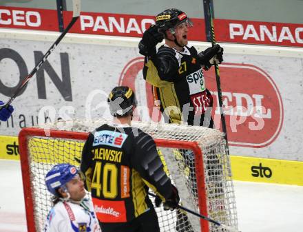 EBEL. Eishockey Bundesliga. EC VSV gegen spusu Vienna Capitals. Torjubel  Mike Zalewski, Ty Loney  (Vienna Capitals). Villach, am 8.12.2019.
Foto: Kuess
www.qspictures.net
---
pressefotos, pressefotografie, kuess, qs, qspictures, sport, bild, bilder, bilddatenbank