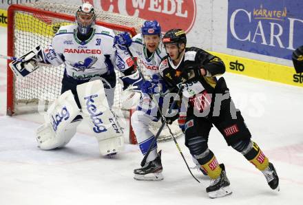 EBEL. Eishockey Bundesliga. EC VSV gegen spusu Vienna Capitals.  Brandon Maxwel, Miika Lahti,  (VSV),Kyle Baun  (Vienna Capitals). Villach, am 8.12.2019.
Foto: Kuess
www.qspictures.net
---
pressefotos, pressefotografie, kuess, qs, qspictures, sport, bild, bilder, bilddatenbank