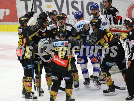 EBEL. Eishockey Bundesliga. EC VSV gegen spusu Vienna Capitals.  Torjubel Mike Zalewski, Ali Wukovits, Brenden Kichton, Ty Loney, Lucas Mathias Birnbaum  (Vienna Capitals). Villach, am 8.12.2019.
Foto: Kuess
www.qspictures.net
---
pressefotos, pressefotografie, kuess, qs, qspictures, sport, bild, bilder, bilddatenbank