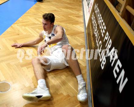 Basketball OEBV Cup. Austria Cup. Woerthersee Piraten gegen Klosterneuburg Dukes. Lukas Simoner (Piraten). Klagenfurt, am 11.12.2019.
Foto: Kuess
www.qspictures.net

---
pressefotos, pressefotografie, kuess, qs, qspictures, sport, bild, bilder, bilddatenbank
