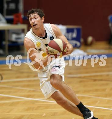 Basketball Zweite Liga 2019/2020. Grunddurchgang 14. Runde. Woerthersee Piraten gegen Dornbirn Lions. Simon Finzgar (Piraten). Klagenfurt, am 14.12.2019.
Foto: Kuess
www.qspictures.net

---
pressefotos, pressefotografie, kuess, qs, qspictures, sport, bild, bilder, bilddatenbank