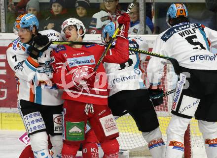 EBEL. Eishockey Bundesliga. KAC gegen	EHC Liwest Black Wings Linz. Lukas Haudum,  (KAC), Brian Lebler (Linz). Klagenfurt, am 15.12.2019.
Foto: Kuess
www.qspictures.net

---
pressefotos, pressefotografie, kuess, qs, qspictures, sport, bild, bilder, bilddatenbank