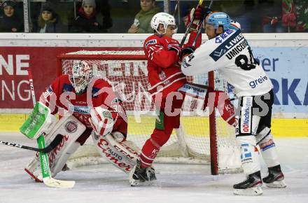 EBEL. Eishockey Bundesliga. KAC gegen	EHC Liwest Black Wings Linz. Lars Haugen, Lukas Haudum,  (KAC), Dragan Umicevic (Linz). Klagenfurt, am 15.12.2019.
Foto: Kuess
www.qspictures.net

---
pressefotos, pressefotografie, kuess, qs, qspictures, sport, bild, bilder, bilddatenbank