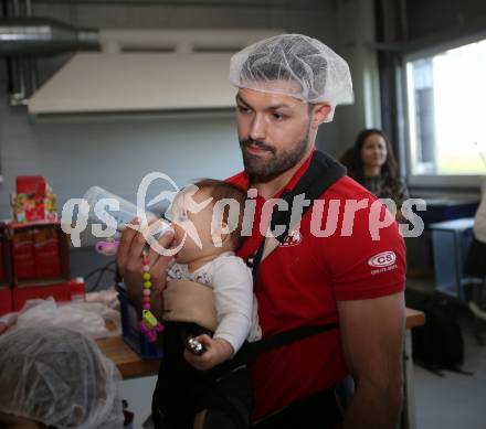 EBEL. Eishockey Bundesliga. KAC. Andrew Kozek. Klagenfurt, am 11.12.2019.
Foto: Kuess
www.qspictures.net

---
pressefotos, pressefotografie, kuess, qs, qspictures, sport, bild, bilder, bilddatenbank