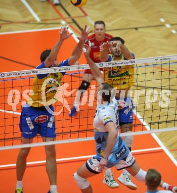 Volleyball CEV Cup. SK Zadruga Aich/Dob gegen VK Ostrava (CZE).   Michal Hruska, Maximilian Landfahrer (Aich/Dob). Bleiburg, am 18.12.2019.
Foto: Kuess
---
pressefotos, pressefotografie, kuess, qs, qspictures, sport, bild, bilder, bilddatenbank