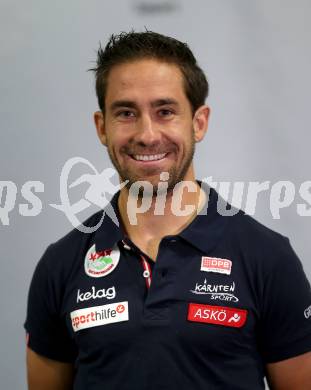 Kaernten Sport. Sportlermeeting. Package Uebergabe. Haselsberger Kevin  (Mountainbike Orienteering). Klagenfurt, 17.12.2019.
Foto: Kuess 
www.qspictures.net
---
pressefotos, pressefotografie, kuess, qs, qspictures, sport, bild, bilder, bilddatenbank