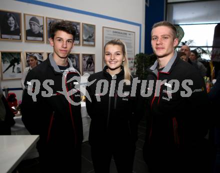 Kaernten Sport. Sportlermeeting. Package Uebergabe. Erik Zimmermann, Anesa Trle, Raphael Wassertheurer (Kickboxen). Klagenfurt, 17.12.2019.
Foto: Kuess 
www.qspictures.net
---
pressefotos, pressefotografie, kuess, qs, qspictures, sport, bild, bilder, bilddatenbank