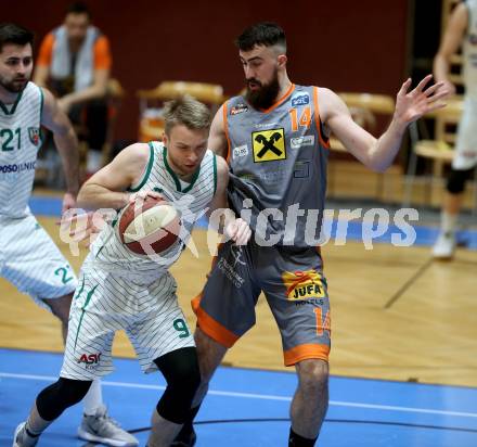 Basketball Zweite Liga 2019/2020. Grunddurchgang 15. Runde. KOS Celovec gegen  Fuerstenfeld Panthers.  Tim Huber,  (KOS Celovec), Ivan Skrobo (Fuerstenfeld). Klagenfurt, am 21.12.2019.
Foto: Kuess
www.qspictures.net

---
pressefotos, pressefotografie, kuess, qs, qspictures, sport, bild, bilder, bilddatenbank