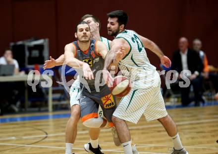 Basketball Zweite Liga 2019/2020. Grunddurchgang 15. Runde. KOS Celovec gegen  Fuerstenfeld Panthers. Marin Sliskovic, Andi Smrtnik (KOS Celovec),  Adnan Hajder (Fuerstenfeld). Klagenfurt, am 21.12.2019.
Foto: Kuess
www.qspictures.net

---
pressefotos, pressefotografie, kuess, qs, qspictures, sport, bild, bilder, bilddatenbank