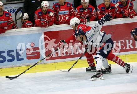 EBEL. Eishockey Bundesliga. KAC gegen	Hydro Fehervar AV 19. Hundertpfund Thomas (KAC), Erdely Csanad (Alba Volan). Klagenfurt, am 15.12.2019.
Foto: Kuess
www.qspictures.net

---
pressefotos, pressefotografie, kuess, qs, qspictures, sport, bild, bilder, bilddatenbank