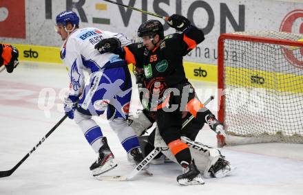 EBEL. Eishockey Bundesliga. VSV gegen Moser Medical Graz99ers.  Adis Alagic, (VSV), Trevor Hamilton  (Graz). Villach, am 3.1.2020.
Foto: Kuess
www.qspictures.net
---
pressefotos, pressefotografie, kuess, qs, qspictures, sport, bild, bilder, bilddatenbank