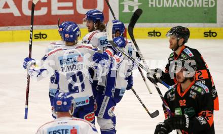 EBEL. Eishockey Bundesliga. VSV gegen Moser Medical Graz99ers.  Torjubel Chris Collins, Nico Brunner, Alexander Lahoda, Marko Poeyhoenen (VSV). Villach, am 3.1.2020.
Foto: Kuess
www.qspictures.net
---
pressefotos, pressefotografie, kuess, qs, qspictures, sport, bild, bilder, bilddatenbank