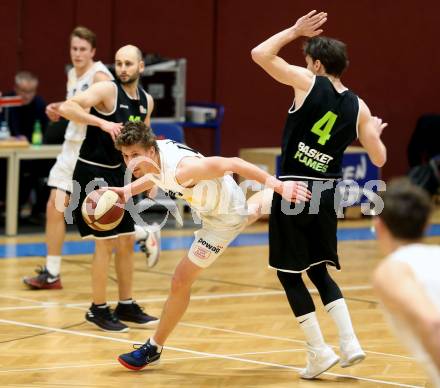 Basketball Zweite Liga 2019/2020. Grunddurchgang 16. Runde. Woerthersee Piraten gegen Basket Flames.  Tevz Ruzic (Piraten),  Michael Diesner (Basket Flames). Klagenfurt, am 5.1.2020.
Foto: Kuess
www.qspictures.net

---
pressefotos, pressefotografie, kuess, qs, qspictures, sport, bild, bilder, bilddatenbank